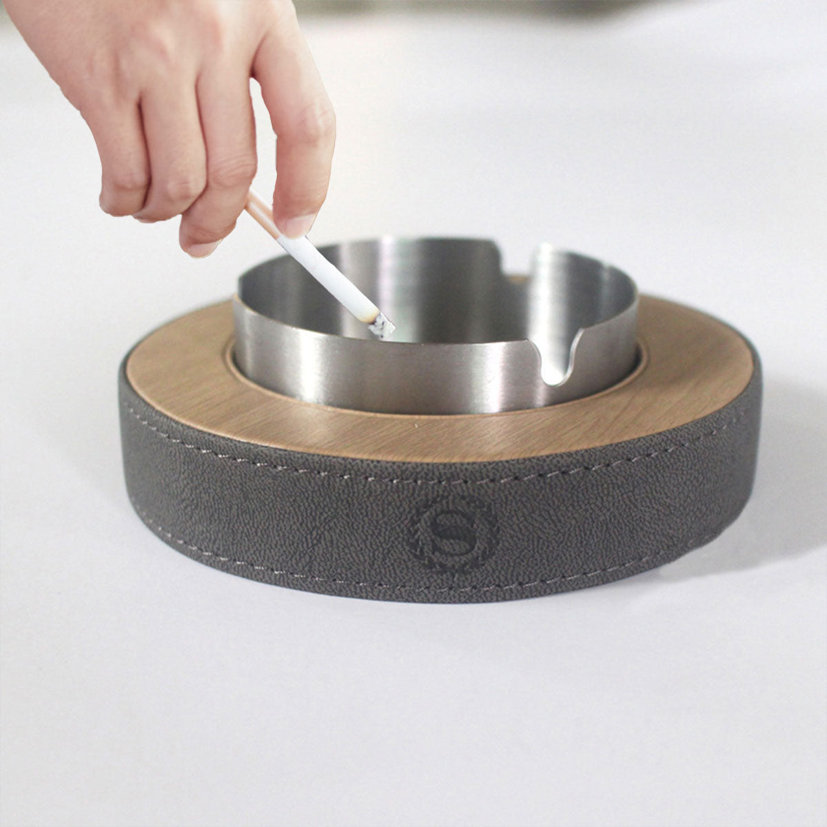 Leather Tissue Box Holder with Stainless Steel Ashtray for Hotel & Home Use
