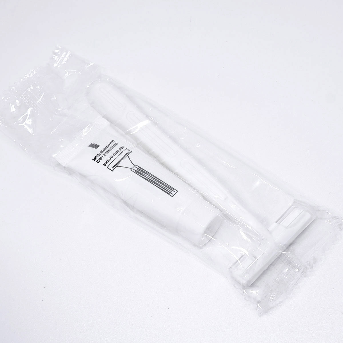 50pcs Disposable Razors with 5g Shaving Cream Set