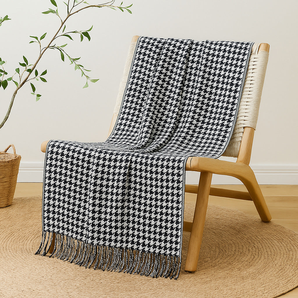 Black White Houndstooth Bed Runner for Hotel Rooms