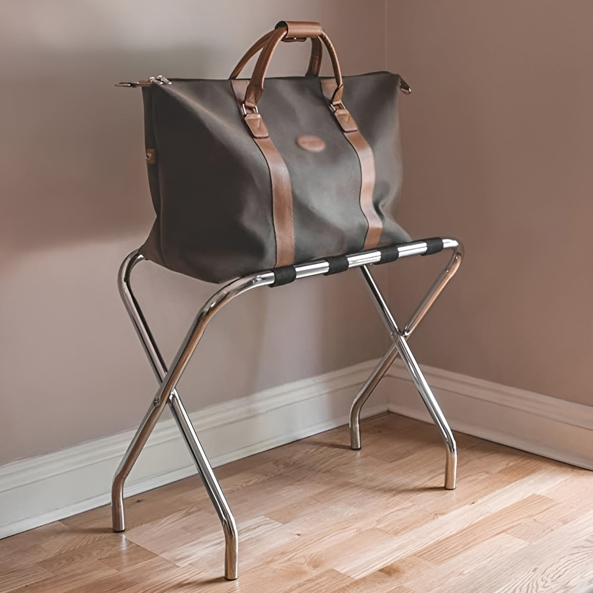 Hotel Foldable Stainless Steel Luggage Rack with Anti Slip Straps
