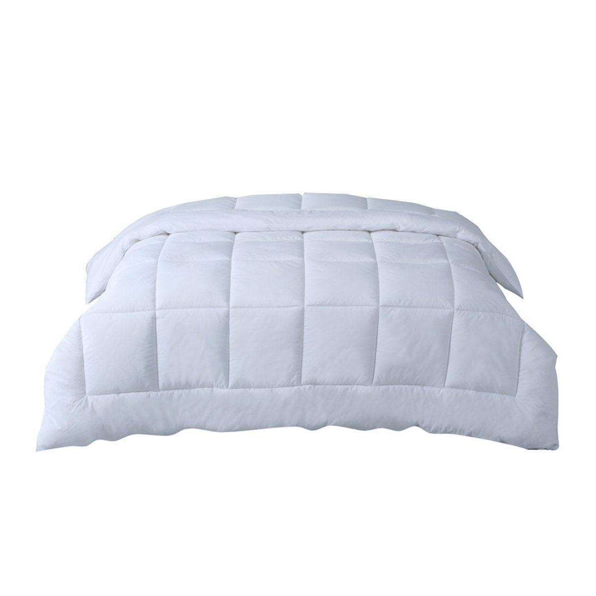 Luxury Hotel Microfiber Down Alternative Quilt Comforter