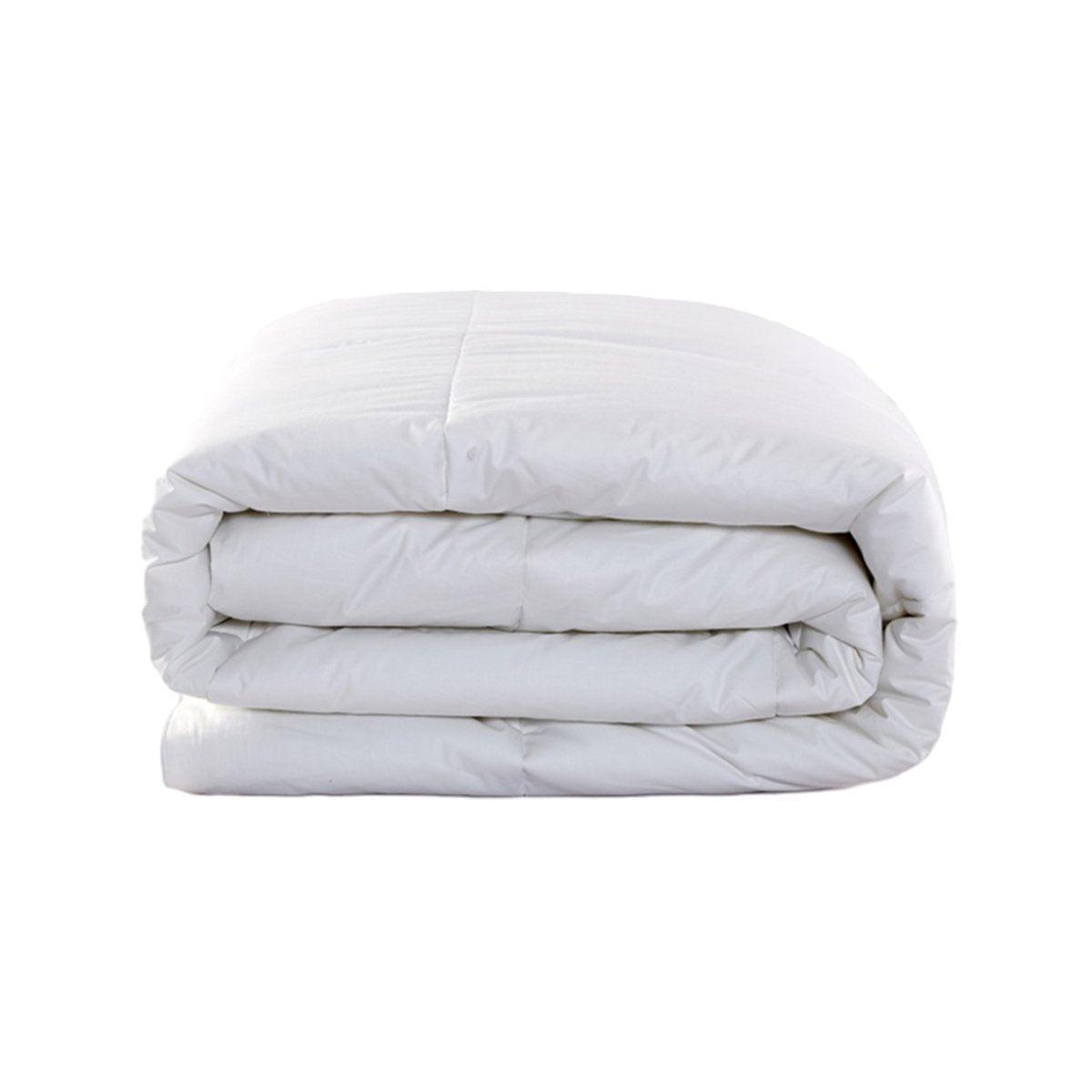 Luxury Hotel Microfiber Down Alternative Quilt Comforter